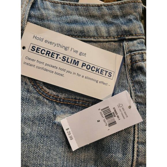 NWT Old Navy Shorts Women's 2 Blue Denim Distressed Patch Cutoff Raw Hem 2.5" - Picture 3 of 3